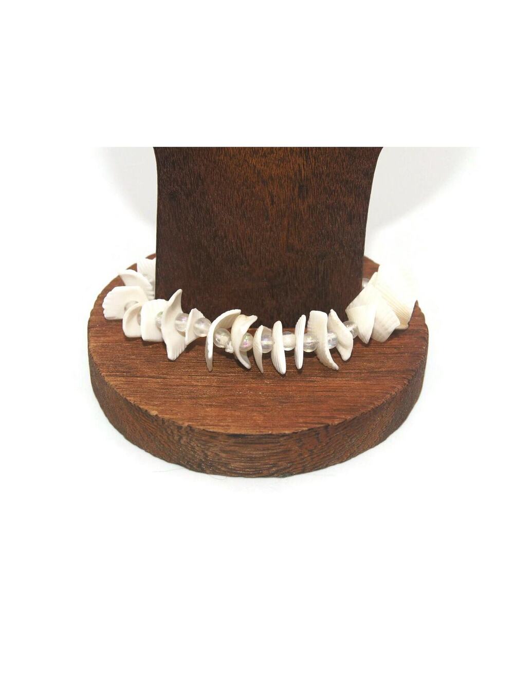 Vintage Shell Chips and Clear Plastic Beads 6 Inch Elastic Bracelet.